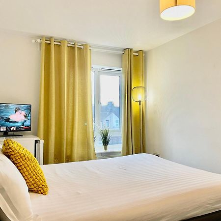 Luxury Rooms In Furnished Guests-Only House Free Wifi West Thurrock Grays المظهر الخارجي الصورة
