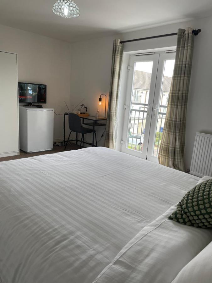 Luxury Rooms In Furnished Guests-Only House Free Wifi West Thurrock Grays المظهر الخارجي الصورة