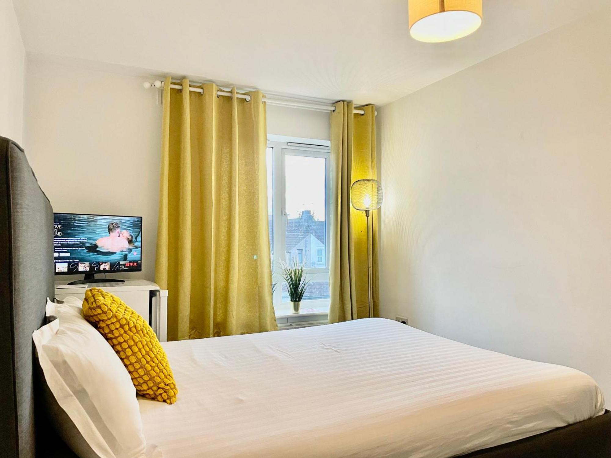 Luxury Rooms In Furnished Guests-Only House Free Wifi West Thurrock Grays المظهر الخارجي الصورة